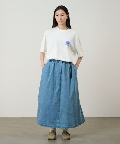 Gramicci（グラミチ）の「Gramicci/グラミチ STRETCH DENIM LONG FLARE SKIRT ストレッチ デニム ロング フレア スカート バックスリット ベルト内蔵 2026年 夏 夏服 秋服（デニムスカート・レディース・ブルー/ワンウォッシュ/ダークブルー・M/S/L）」の5枚目の写真