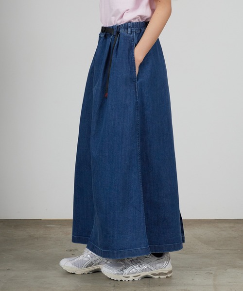 Gramicci（グラミチ）の「Gramicci/グラミチ STRETCH DENIM LONG FLARE SKIRT ストレッチ デニム ロング フレア スカート バックスリット ベルト内蔵 2026年 夏 夏服 秋服（デニムスカート・レディース・ブルー/ワンウォッシュ/ダークブルー・M/S/L）」の22枚目の写真