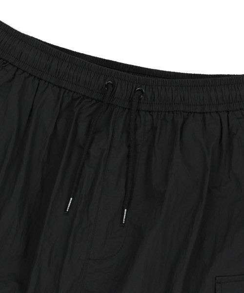 BROWNBREATH(ブラウンブレス)の「TAG NYLON CARGO HALF PANTS - BLACK(その他パンツ・レディース・その他・SMALL/MEDIUM/LARGE/X-LARGE)」の3枚目の写真
