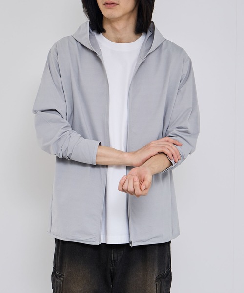 NAVY（ネイビー）の「SARARIテックジョーゼットZIPパーカー（パーカー・メンズ・グレー/ブラック・XL/L/M/S）」の2枚目の写真
