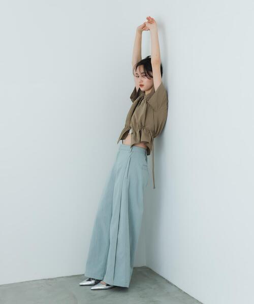 SENSE OF PLACE by URBAN RESEARCH（センスオブプレイスバイアーバンリサーチ）の「クロップドペプラムシャーリングシャツ（シャツ/ブラウス・レディース・ブルー系その他/ホワイト系その他/ベージュ系その他・ONE）」の15枚目の写真