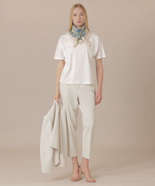 MACKINTOSH LONDON（マッキントッシュ ロンドン）の「【婦人画報4月号掲載】ボタニカルウォールスクエアストール（ストール/ショール・レディース・ネイビー/ベージュ・FREE）」の4枚目の写真