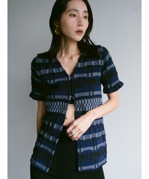 Ruh Dhan(ルーダン)の「Vital Layers Top(カーディガン/ボレロ・レディース・ブラウン/オレンジ/ネイビー・FREE)」の5枚目の写真