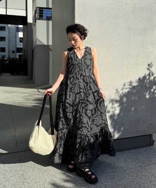 Ameri（アメリ）の「MEDI KITTY V NECK DRESS（ドレス）」 - WEAR
