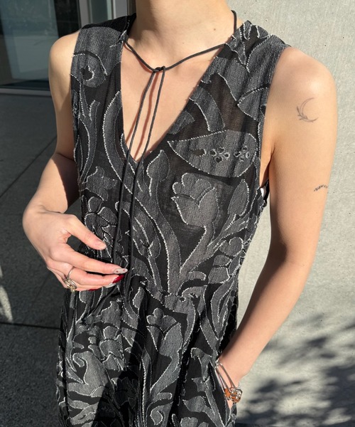 Ameri（アメリ）の「MEDI KITTY V NECK DRESS（ドレス）」 - WEAR