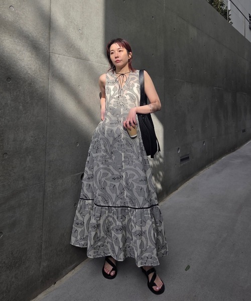 Ameri（アメリ）の「MEDI KITTY V NECK DRESS（ドレス）」 - WEAR