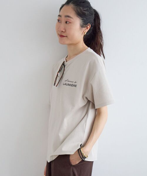 le.coeur blanc(ルクールブラン)の「【撥水・撥油・防汚】LAUMIERETシャツ(Tシャツ/カットソー・レディース・ブラウン/オフホワイト/ベージュ・38)」の7枚目の写真
