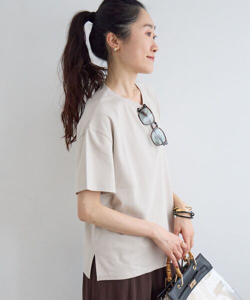 le.coeur blanc(ルクールブラン)の「【撥水・撥油・防汚】LAUMIERETシャツ(Tシャツ/カットソー・レディース・ブラウン/オフホワイト/ベージュ・38)」の9枚目の写真