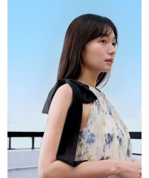 LAGUNAMOON(ラグナムーン)の「フローラルアメスリワンピース 【夏服】(ワンピース・レディース・レッド/イエロー・MEDIUM/SMALL)」の8枚目の写真
