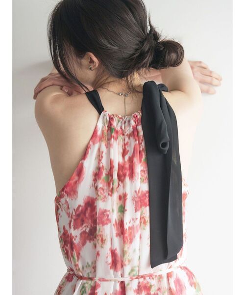 LAGUNAMOON(ラグナムーン)の「フローラルアメスリワンピース 【夏服】(ワンピース・レディース・レッド/イエロー・MEDIUM/SMALL)」の2枚目の写真