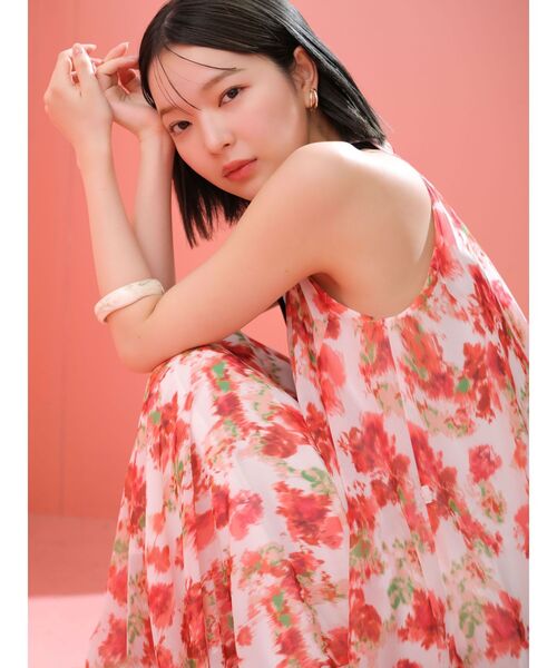 LAGUNAMOON(ラグナムーン)の「フローラルアメスリワンピース 【夏服】(ワンピース・レディース・レッド/イエロー・MEDIUM/SMALL)」の4枚目の写真
