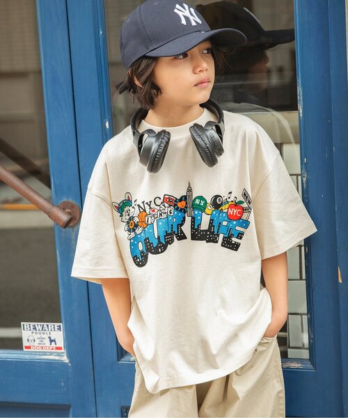 BREEZE（ブリーズ）の「【リンク】B NEWJACK グラフィック半袖Tシャツ（Tシャツ/カットソー・キッズ・オフホワイト/ブラック/エメラルド/アイボリー/ダークブラウン/ライム/レッド/オレンジ/ロイヤルブルー/ダークグリーン・90/110/150/130/140/160/120）」の3枚目の写真