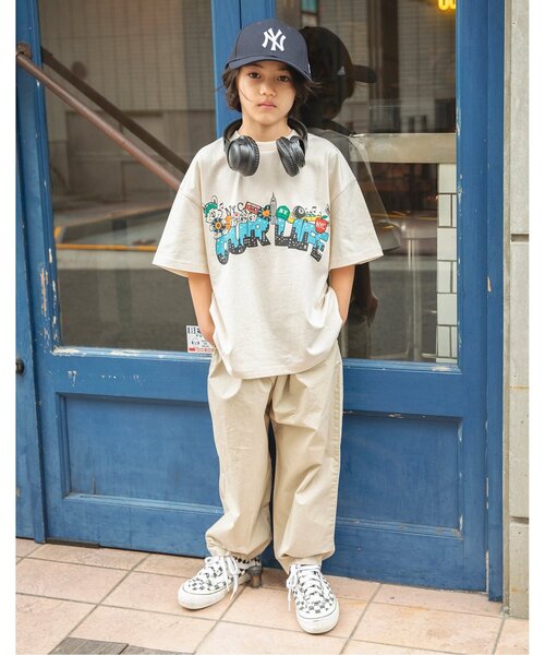 BREEZE（ブリーズ）の「【リンク】B NEWJACK グラフィック半袖Tシャツ（Tシャツ/カットソー・キッズ・オフホワイト/ブラック/エメラルド/アイボリー/ダークブラウン/ライム/レッド/オレンジ/ロイヤルブルー/ダークグリーン・90/110/150/130/140/160/120/100）」の16枚目の写真