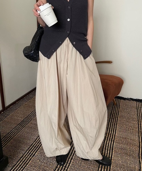 LAULEN(ローレン)の「cotton blend cocoon balloon pants /コットンブレンドコクーンバルーンパンツ(その他パンツ・レディース・ベージュ/ホワイト/ブラック・FREE)」の14枚目の写真