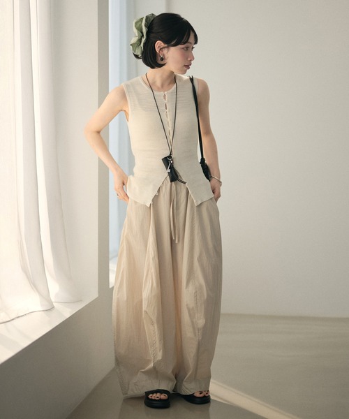 LAULEN(ローレン)の「cotton blend cocoon balloon pants /コットンブレンドコクーンバルーンパンツ(その他パンツ・レディース・ベージュ/ホワイト/ブラック・FREE)」の22枚目の写真