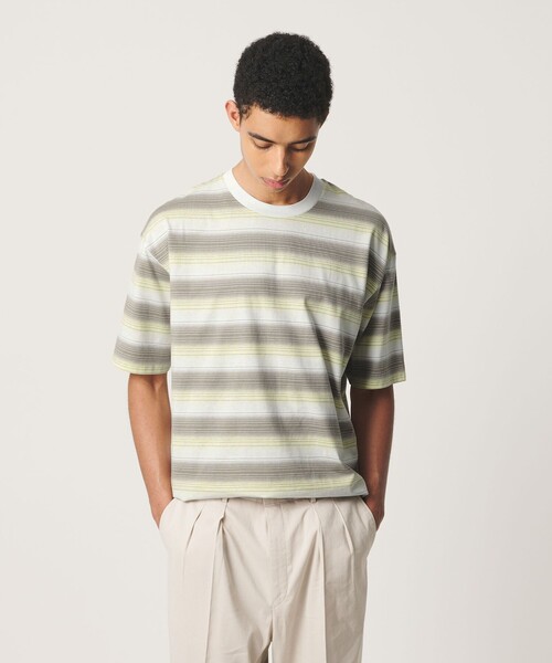 BEAUTY&YOUTH UNITED ARROWS(ビューティーアンドユースユナイテッドアローズ)の「オンブレ ボーダー クルーネック Tシャツ(Tシャツ/カットソー・メンズ・クリーム/ネイビー/ライトブルー・S/L/XL/M)」の2枚目の写真