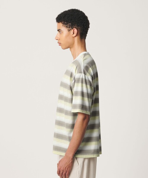 BEAUTY&YOUTH UNITED ARROWS(ビューティーアンドユースユナイテッドアローズ)の「オンブレ ボーダー クルーネック Tシャツ(Tシャツ/カットソー・メンズ・クリーム/ネイビー/ライトブルー・S/L/XL/M)」の7枚目の写真