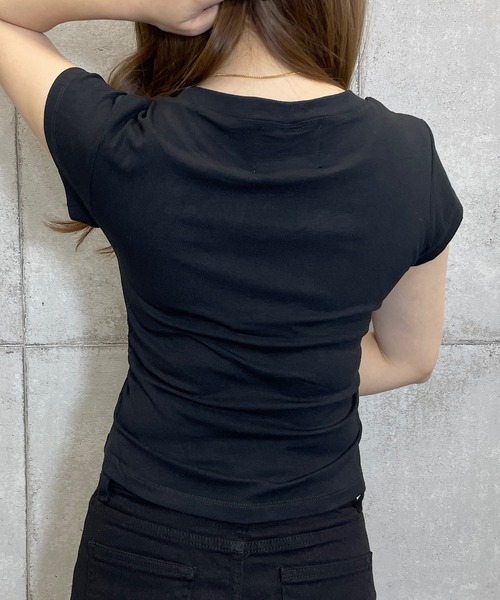 ROGER AND RAW（ロジャーアンドロウ）の「サイドギャザー ラウンドヘム クロップドTシャツ（Tシャツ/カットソー・レディース・ブラウン/グレー/ホワイト/ブラック・FREE）」の20枚目の写真