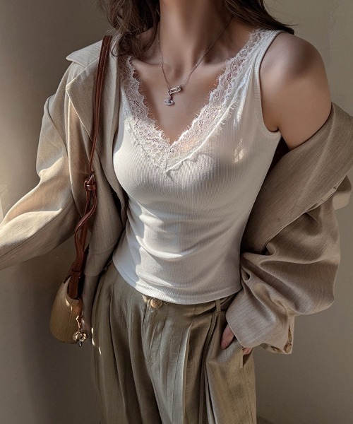 yuue' ( wear )(ユーイ)の「Vネックレース付きリブタンクトップ(タンクトップ・レディース・ブラック/ホワイト・L/M)」の4枚目の写真