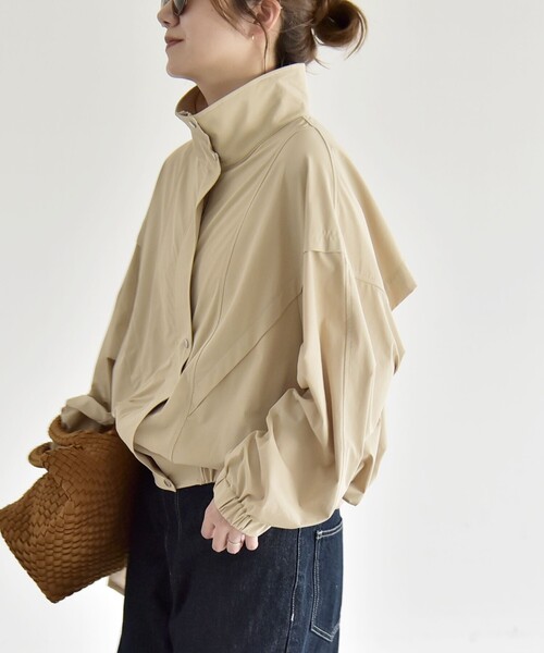 quaranciel(カランシエル)の「quaranciel:〈接触冷感/UVカット/撥水〉マルチファンクション ライト ブルゾン(ブルゾン・レディース・ベージュ/ブルー・ONE SIZE)」の12枚目の写真