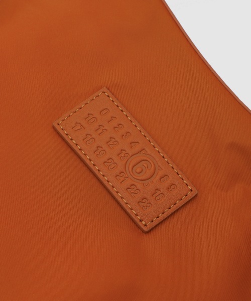 MM6 Maison Margiela（ｴﾑｴﾑｼｯｸｽ ﾒｿﾞﾝ ﾏﾙｼﾞｪﾗ）の「BORSA TRACOLLA（ショルダーバッグ・レディース・その他1/その他2/その他3・UNI）」の6枚目の写真