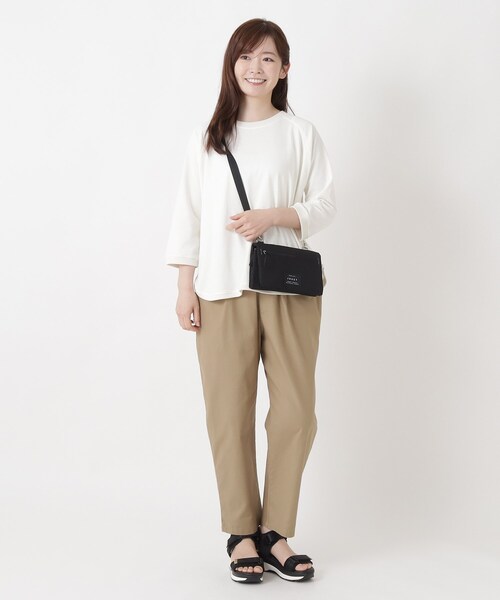 one'sterrace(ワンズテラス)の「JOUET ジョエット マシュマロオーガナイザー(ショルダーバッグ・レディース・ブラック系8/グレー系4/ベージュ系8・99)」の16枚目の写真