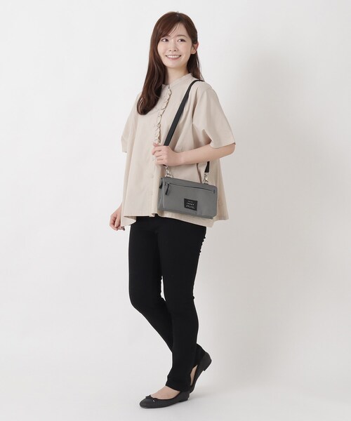 one'sterrace(ワンズテラス)の「JOUET ジョエット マシュマロオーガナイザー(ショルダーバッグ・レディース・ブラック系8/グレー系4/ベージュ系8・99)」の18枚目の写真