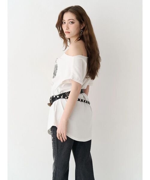 EVRIS（エヴリス）の「モチーフワンショルダーグラフィックトップス（Tシャツ/カットソー・レディース・ホワイト/ブラック/カーキ・FREE）」の19枚目の写真