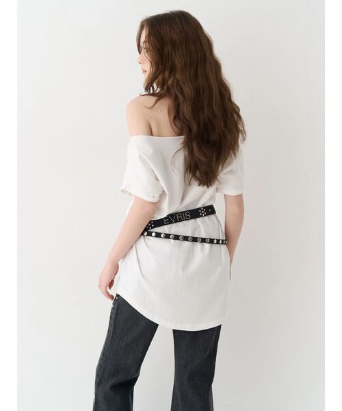 EVRIS（エヴリス）の「モチーフワンショルダーグラフィックトップス（Tシャツ/カットソー・レディース・ホワイト/ブラック/カーキ・FREE）」の20枚目の写真