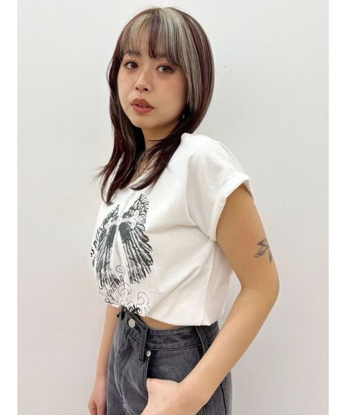 EVRIS(エヴリス)の「モチーフワンショルダーグラフィックトップス(Tシャツ/カットソー・レディース・ホワイト/ブラック/カーキ・FREE)」の5枚目の写真