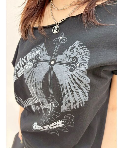 EVRIS(エヴリス)の「モチーフワンショルダーグラフィックトップス(Tシャツ/カットソー・レディース・ホワイト/ブラック/カーキ・FREE)」の11枚目の写真