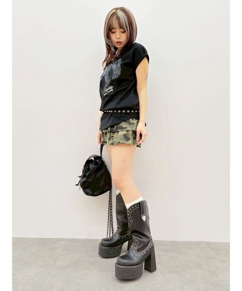 EVRIS（エヴリス）の「モチーフワンショルダーグラフィックトップス（Tシャツ/カットソー・レディース・ホワイト/ブラック/カーキ・FREE）」の10枚目の写真