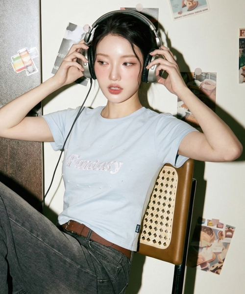 GLACK(グラック)の「GZT005 ファンタジースタッズTシャツ (SKY BLUE)(Tシャツ/カットソー・レディース・その他・XS/LARGE/MEDIUM/X-SMALL)」の1枚目の写真