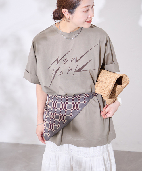 JOURNAL STANDARD(ジャーナルスタンダード)の「別注【GAKU*JS】TEE(Tシャツ/カットソー・レディース・グレー/ブラック系その他/ブラックミックス/ボルドー/ホワイト系その他/ホワイト・FREE)」の1枚目の写真