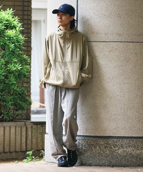SHIPS（シップス）の「【WEB限定】SHIPS:〈UVカット〉フーディー ジップ ジャケット（ブルゾン・メンズ・ブラック/ベージュ/ネイビー・SMALL/X-LARGE/MEDIUM/LARGE）」の6枚目の写真