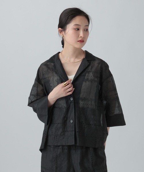 LEPSIM(レプシィム)の「オーガンジー刺繍5分袖ジャケット 643499(その他アウター・レディース・ブラウン/ブラック/オフホワイト・FREE)」の3枚目の写真