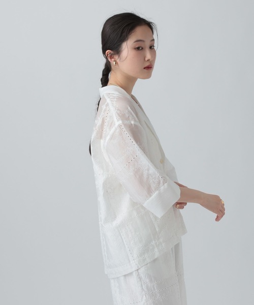 LEPSIM(レプシィム)の「オーガンジー刺繍5分袖ジャケット 643499(その他アウター・レディース・ブラウン/ブラック/オフホワイト・FREE)」の5枚目の写真