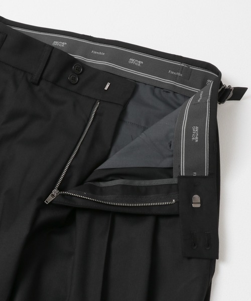 ANOTHER OFFICE（アナザー オフィス）の「ANOTHER OFFICE　SANTIAGO SLACKS FLEXIBLE（その他パンツ・メンズ・チャコールグレー/ブラック・3/2）」の4枚目の写真