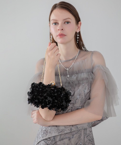 Leja(レジャ)の「【LEJA】スパンコール3Dフラワーパールビジュークラッチバッグ結婚式 パーティー 成人式 二次会 同窓会 お呼ばれ オケージョン 20代 30代(ハンドバッグ・レディース・ホワイト/ブラック/シルバー・FREE)」の12枚目の写真