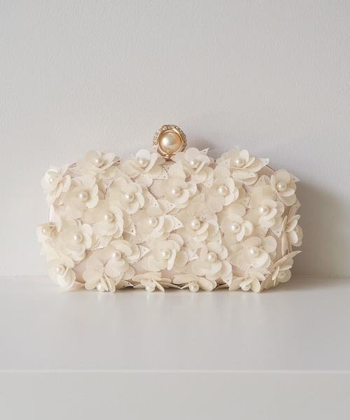 Leja(レジャ)の「【LEJA】スパンコール3Dフラワーパールビジュークラッチバッグ結婚式 パーティー 成人式 二次会 同窓会 お呼ばれ オケージョン 20代 30代(ハンドバッグ・レディース・ホワイト/ブラック/シルバー・FREE)」の8枚目の写真