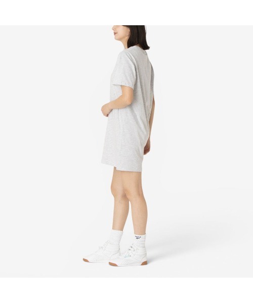Reebok(リーボック)の「オーバーサイズ Tシャツドレス / ID OVERSIZED T-SHIRT DRESS(ワンピース・レディース・グレー/ブラック・SMALL/LARGE/X-SMALL/MEDIUM)」の18枚目の写真