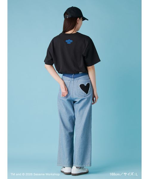 SESAME STREET(セサミストリート)の「【UNISEX】フォトTシャツ(SOCCER)(Tシャツ/カットソー・レディース・ホワイト/ブラック・M/L)」の6枚目の写真