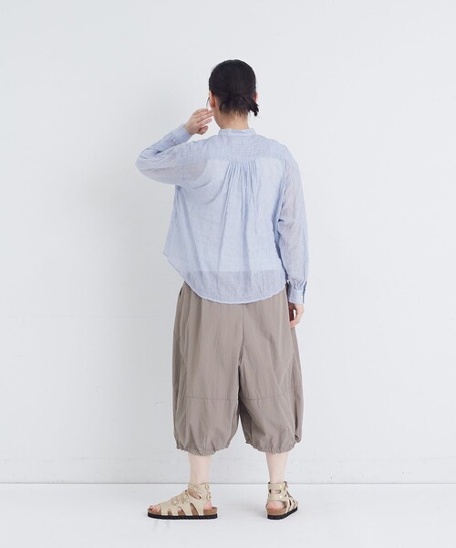 conges payes ADIEU TRISTESSE（コンジェ ペイエ アデュートリステス）の「シャーリングバンドカラークロップドシャツ（シャツ/ブラウス・レディース・パープル/ブラック系その他/ブルー系その他・38）」の14枚目の写真