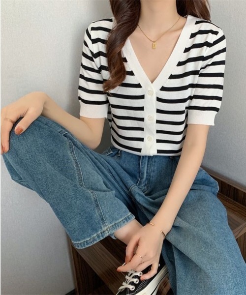 Beststore（ベストストア）の「Vネック ボーダー柄 半袖サマーニットカーディガン（カーディガン/ボレロ・レディース・ホワイト/ベージュ系/ブラック系・FREE）」の14枚目の写真
