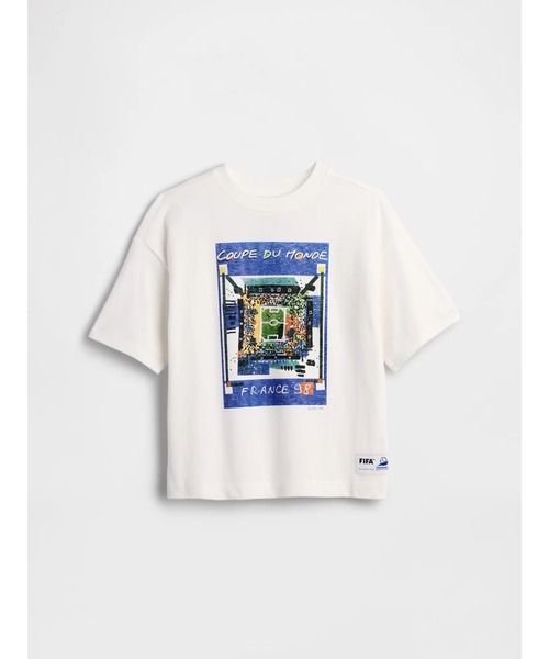 GAP(ギャップ)の「FIFA WORLD CUP(TM) グラフィックTシャツ (キッズ)(Tシャツ/カットソー・キッズ・ブルー/ライトグレー/ブラック/ホワイト/オフホワイト/ライトブルー/イエロー・110cm/120cm/160cm/130cm/140cm/150cm)」の2枚目の写真