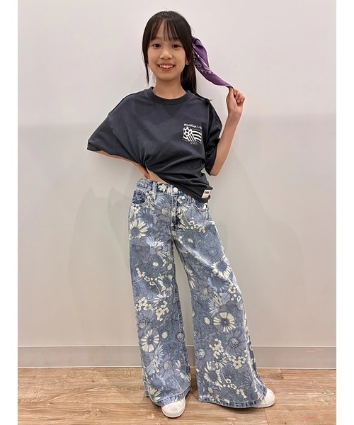 GAP(ギャップ)の「FIFA WORLD CUP(TM) グラフィックTシャツ (キッズ)(Tシャツ/カットソー・キッズ・ブルー/ライトグレー/ブラック/ホワイト/オフホワイト/ライトブルー/イエロー・110cm/120cm/160cm/130cm/140cm/150cm)」の21枚目の写真