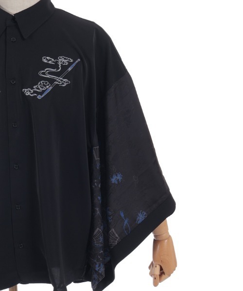 REZEN（リゼン）の「般若×煙管和袖シャツ（シャツ/ブラウス・メンズ・レッドパープル/ローズ/ブルーパープル・LARGE/MEDIUM）」の5枚目の写真