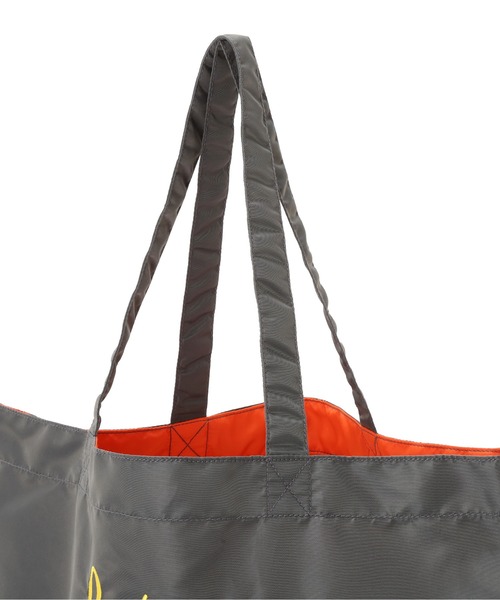 AVIREX（アヴィレックス）の「《WEB限定》NYLON TOTE BAG ”DRAGON ＆ TIGER” / ナイロン トートバッグ ドラゴン＆タイガー / AVIREX / アヴィレックス（トートバッグ・メンズ・ダークブラウン/ワイン/ロイヤルブルー/チャコール・FREE）」の8枚目の写真