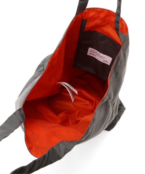 AVIREX（アヴィレックス）の「《WEB限定》NYLON TOTE BAG ”DRAGON ＆ TIGER” / ナイロン トートバッグ ドラゴン＆タイガー / AVIREX / アヴィレックス（トートバッグ・メンズ・ダークブラウン/ワイン/ロイヤルブルー/チャコール・FREE）」の9枚目の写真