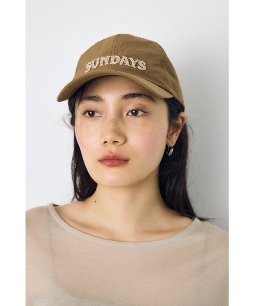 AZUL by moussy(アズールバイマウジー)の「ナイロン刺繍ロゴキャップ(キャップ・レディース・ベージュ/ネイビー/ブラック・FREE)」の20枚目の写真